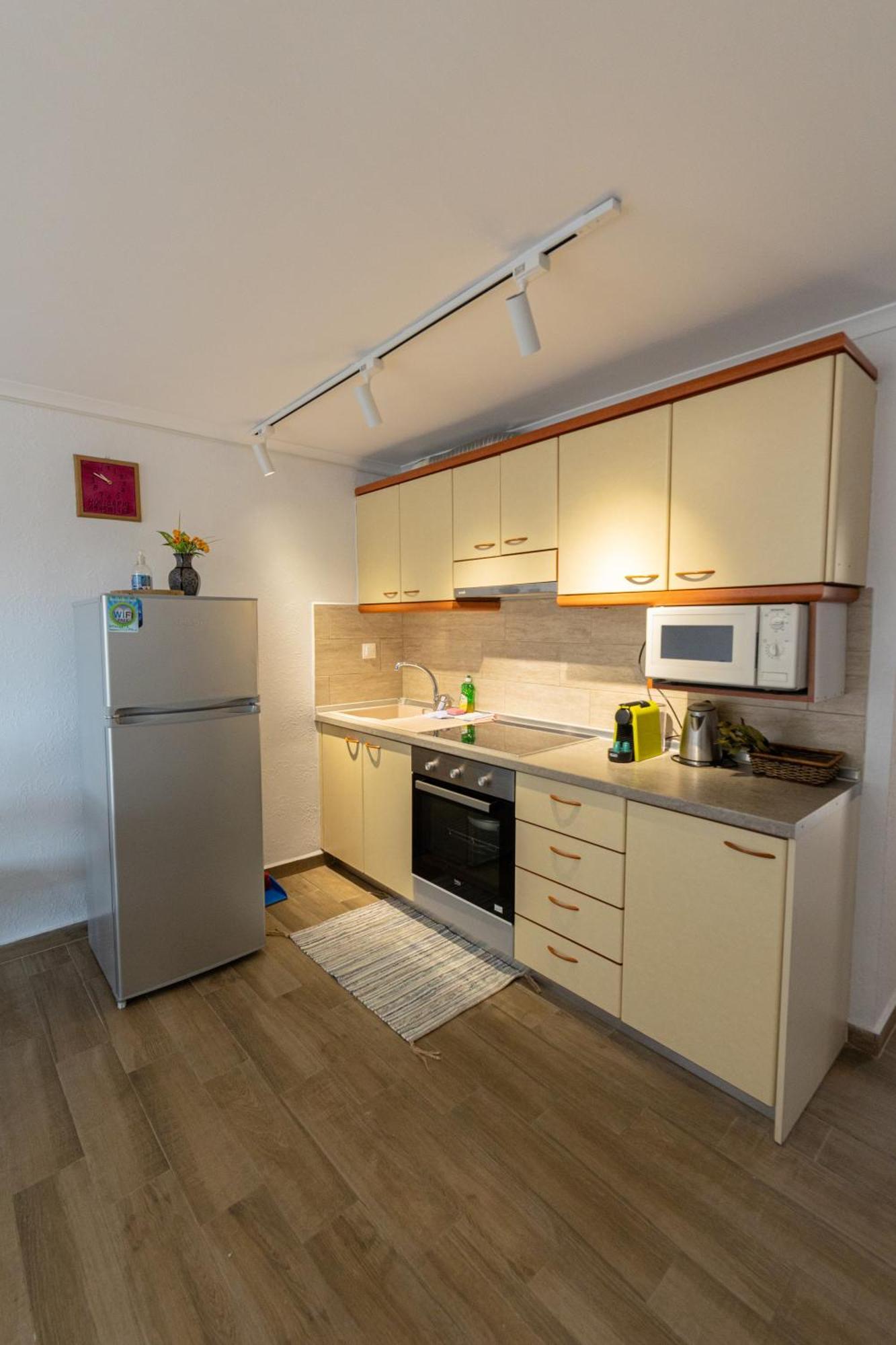 Toli Apartments Kallithea  Ngoại thất bức ảnh