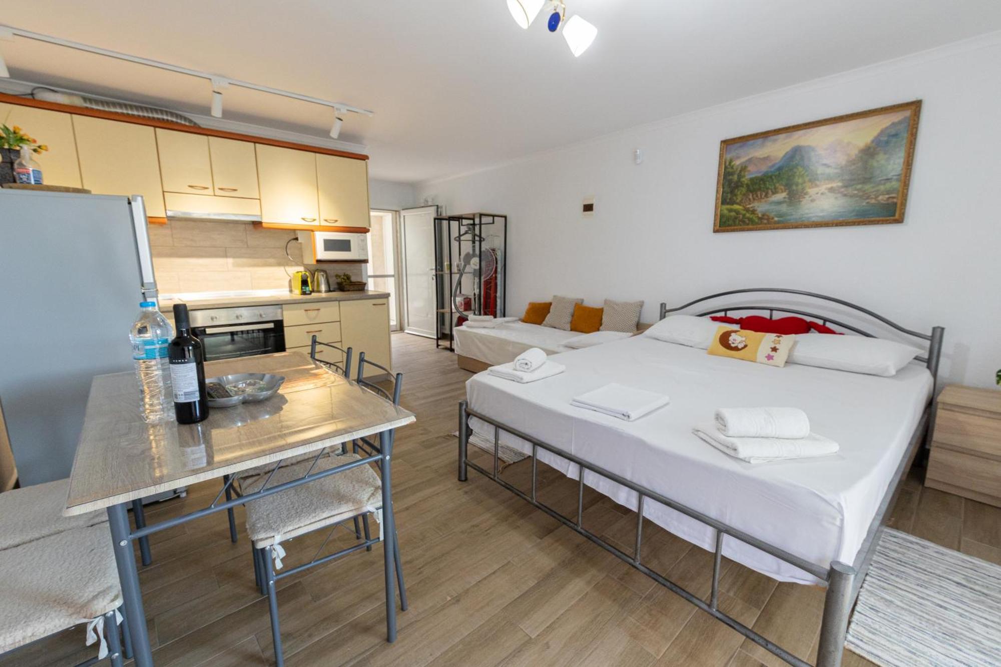 Toli Apartments Kallithea  Ngoại thất bức ảnh